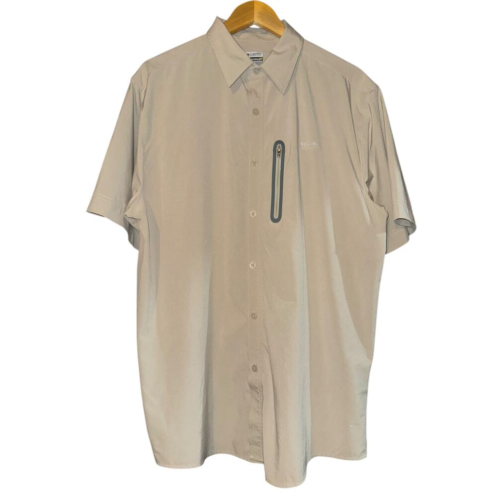 Columbia Button Down Shirt Large Zip Pocket Outdoor Gorpcore Camping Hiking Tan